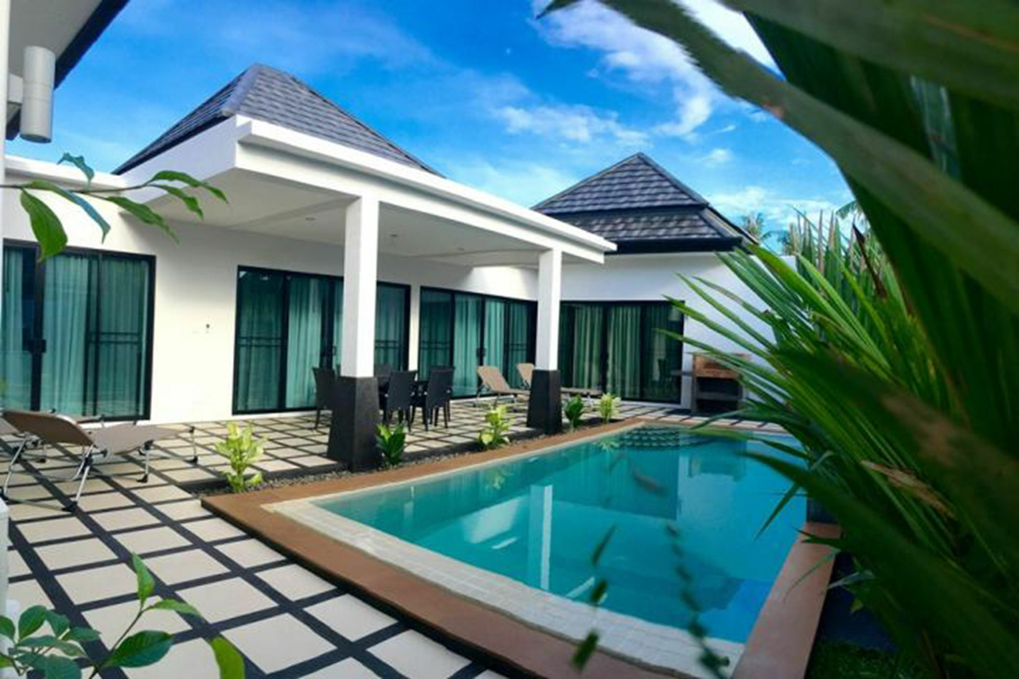 โคลส์ วูโชต์ วิลลา บาย เจตตะ Villa Rawai ภายนอก รูปภาพ